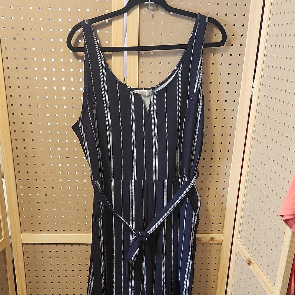 Full Circle Trends Size 2x Elegant Navy Striped Romper